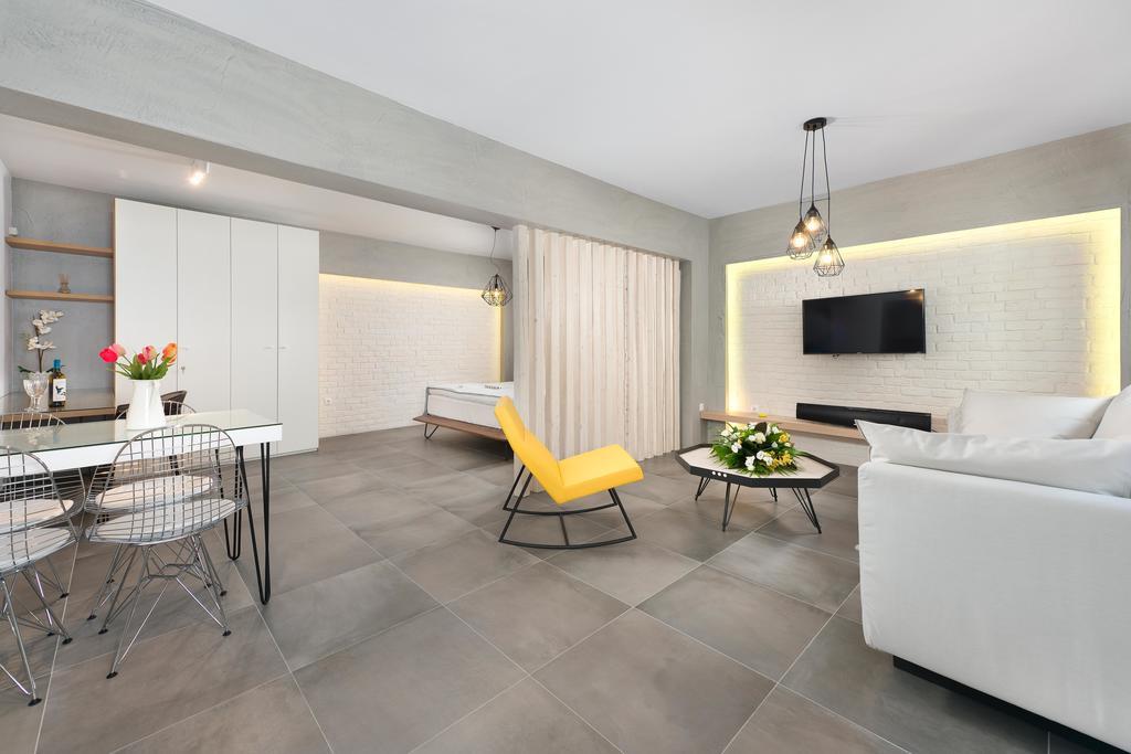 Apartment 4 Me